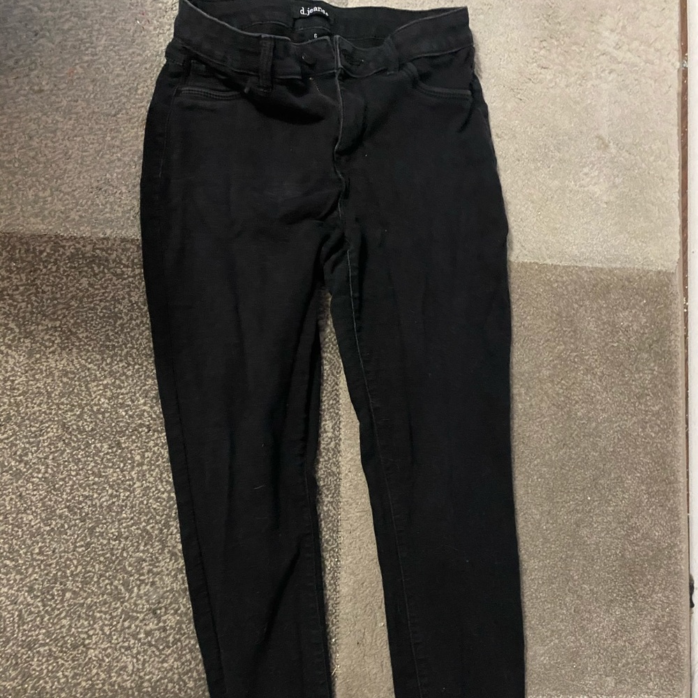 Black skinny jeans